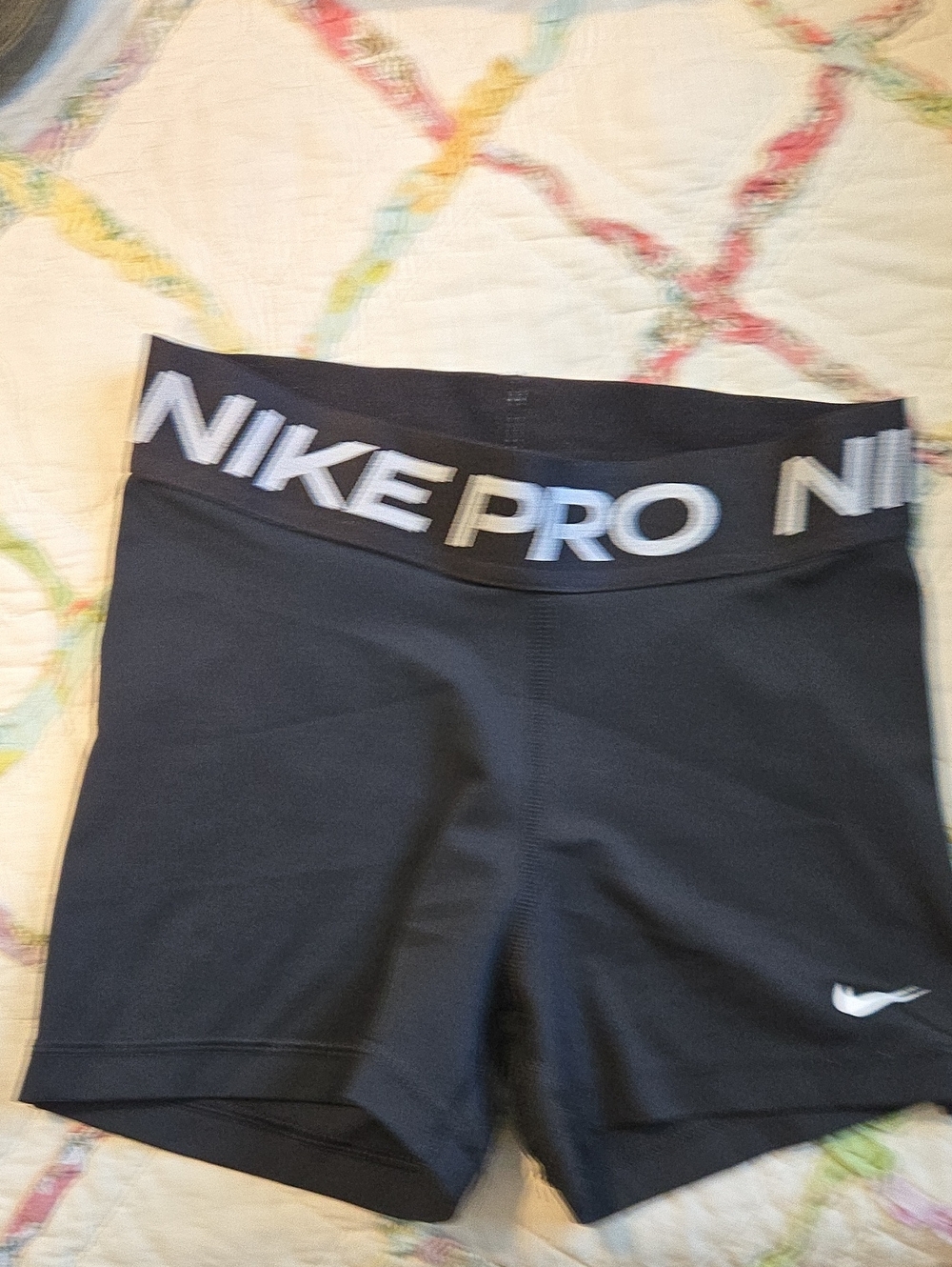 Nike Black Pro Women’s Bike Shorts with Silver Logo 2.5" Inseam